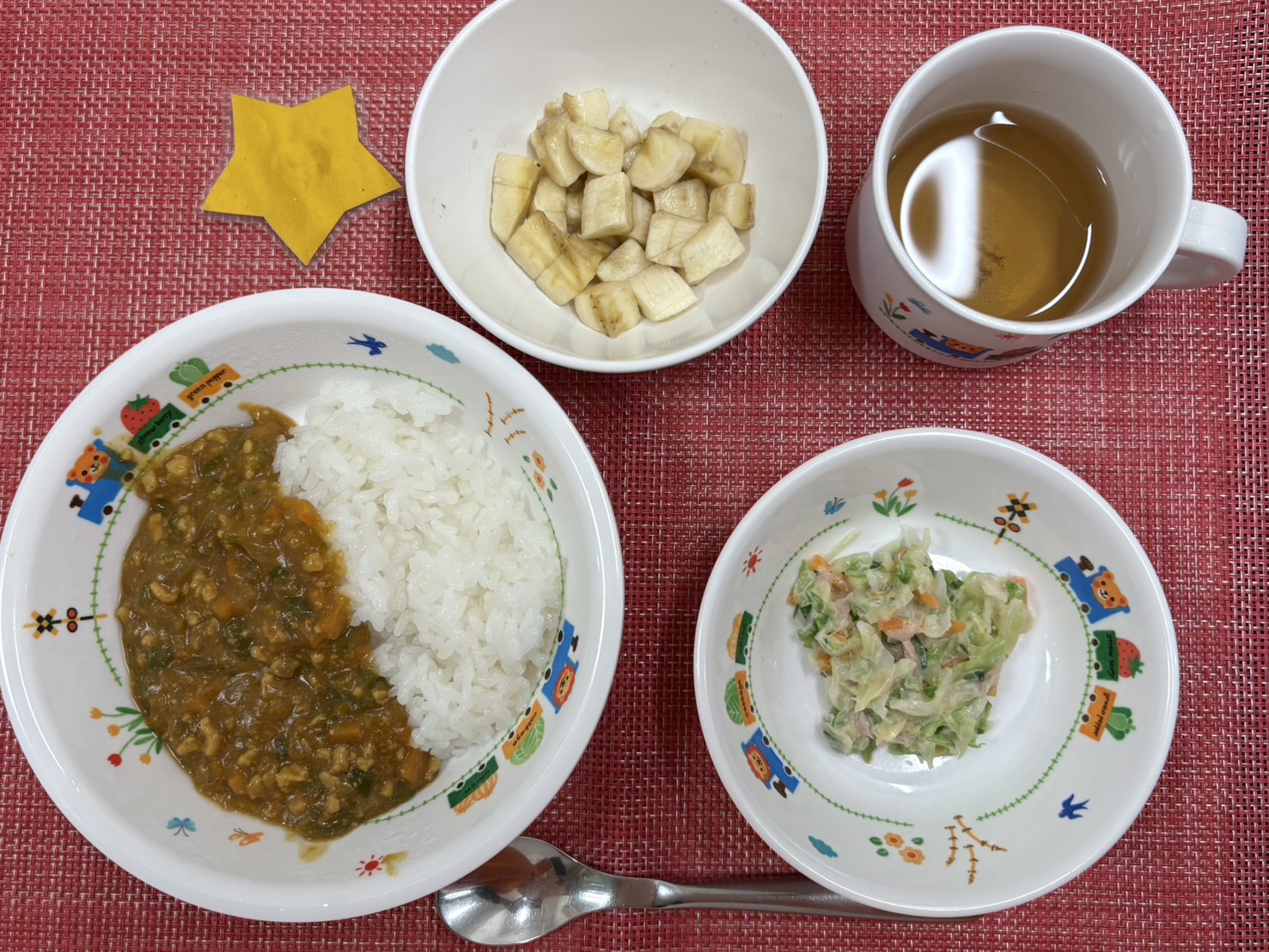 【5月19日㈪の給食・おやつ】