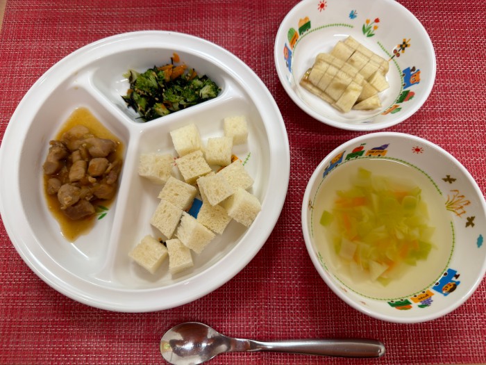 【1月15日㈭の給食・おやつ】