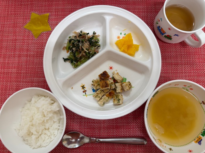 【8月12日㈬の給食・おやつ】