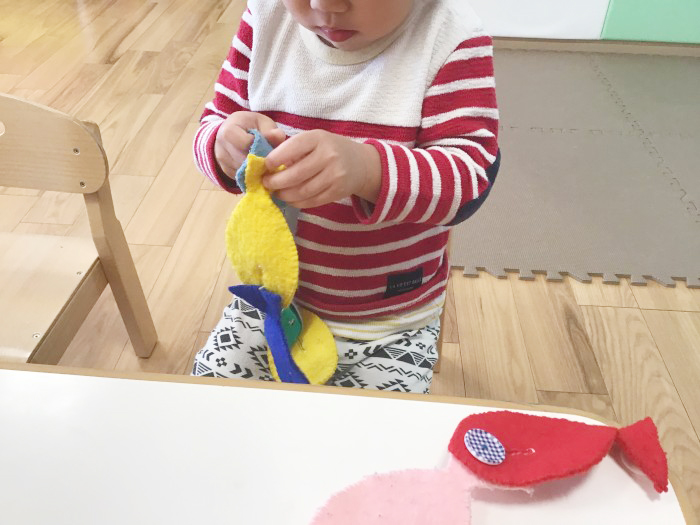 ボタンはめおもちゃ