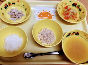 10月27日(火)の給食・おやつ