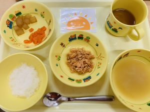 11月6日(金)の給食・おやつ