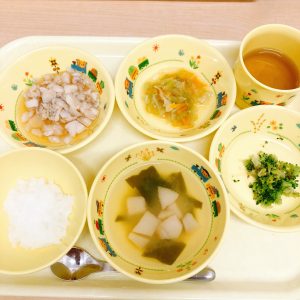 12月3日(木)の給食・おやつ