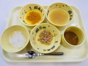7月12日(月)の給食・おやつ