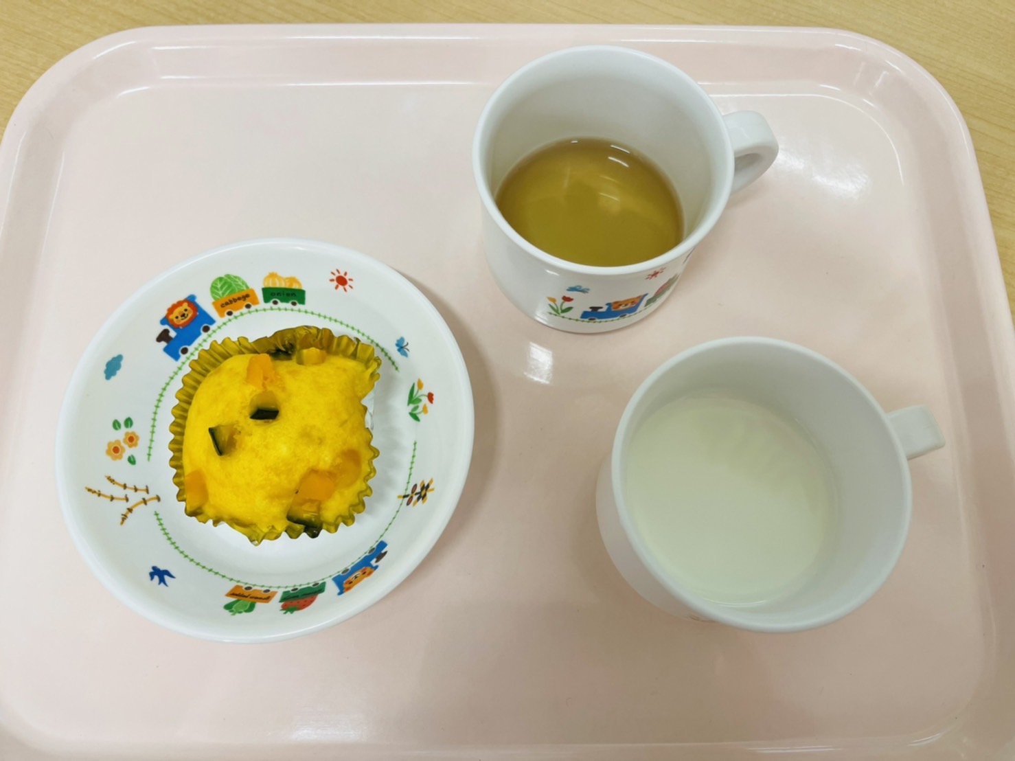 7月22日(土)の給食・おやつ
