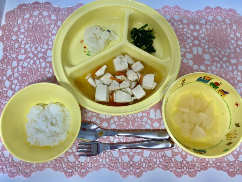 10月24日(月)の給食・おやつ