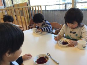 おやつの時間と帰りの会の様子😊