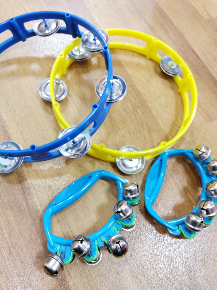 楽器（鈴、カスタネット、タンバリン）