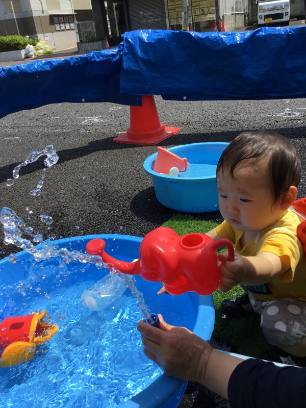 ★水遊びスタート♪ナス、日日草を植えました★