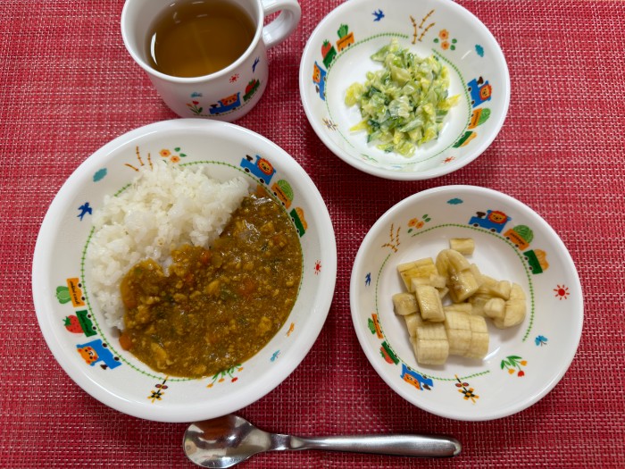 【3月30日㈪の給食・おやつ】