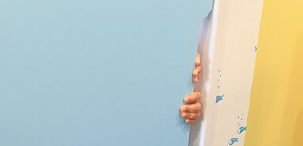 扉の指はさみ防止