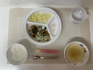 1月11日(水)の給食・おやつ