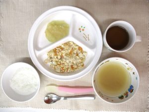 7月10日(月)の給食・おやつ