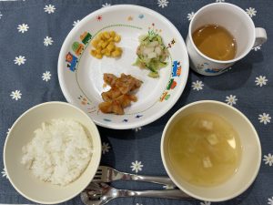7月28日(金)の給食・おやつ