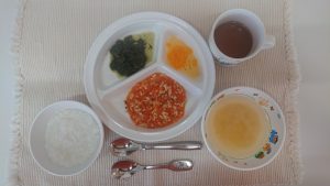 3月8日（水）の給食・おやつ