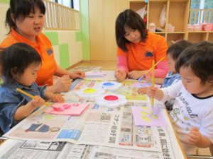 ☆絵の具あそびは楽しいなあ☆