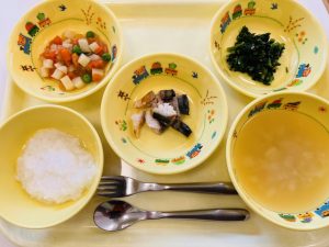 3月9日(水)の給食・おやつ