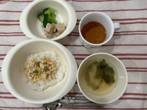 1月4日(水)の給食・おやつ