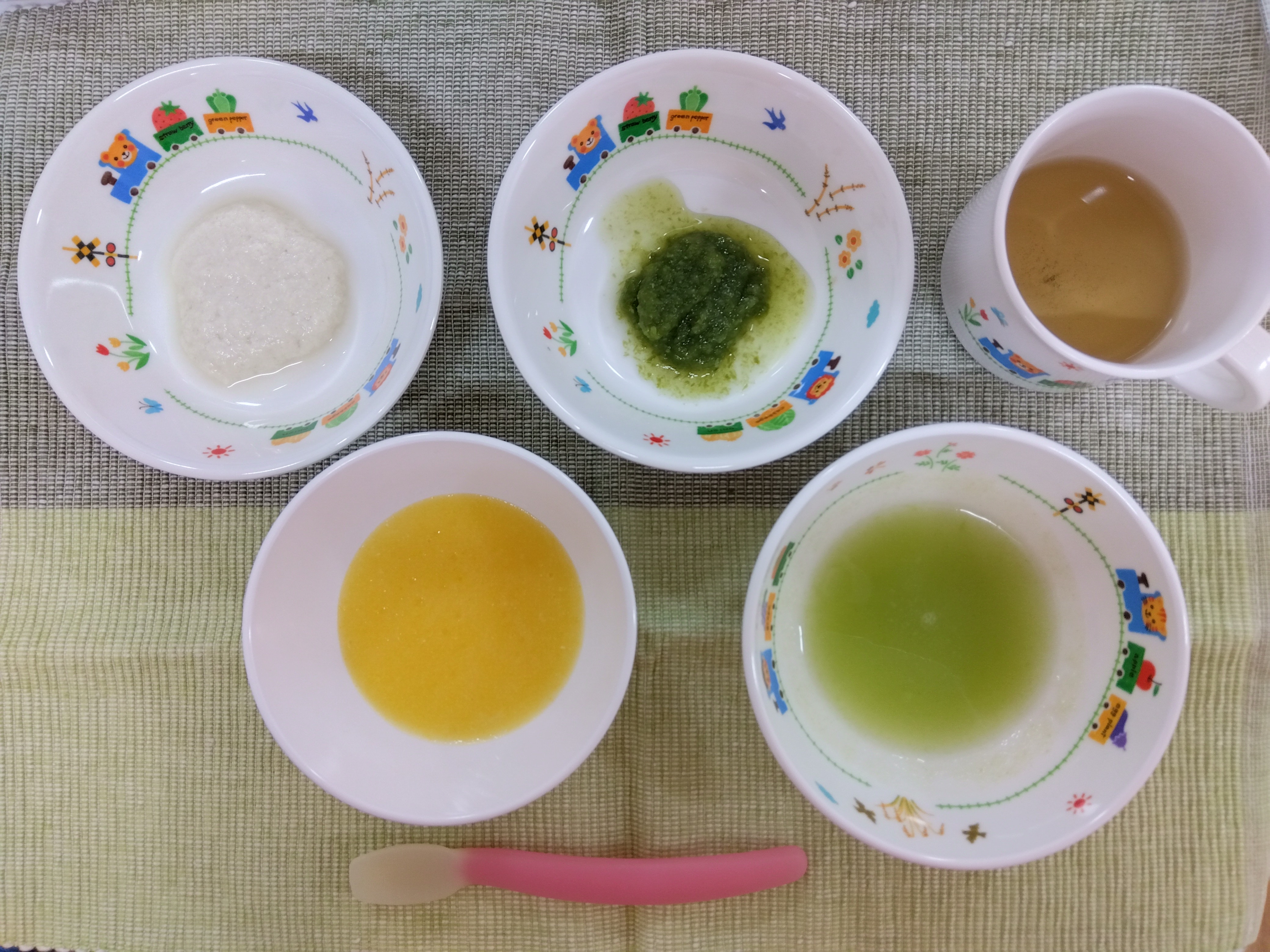 11月18日(水)の給食・おやつ