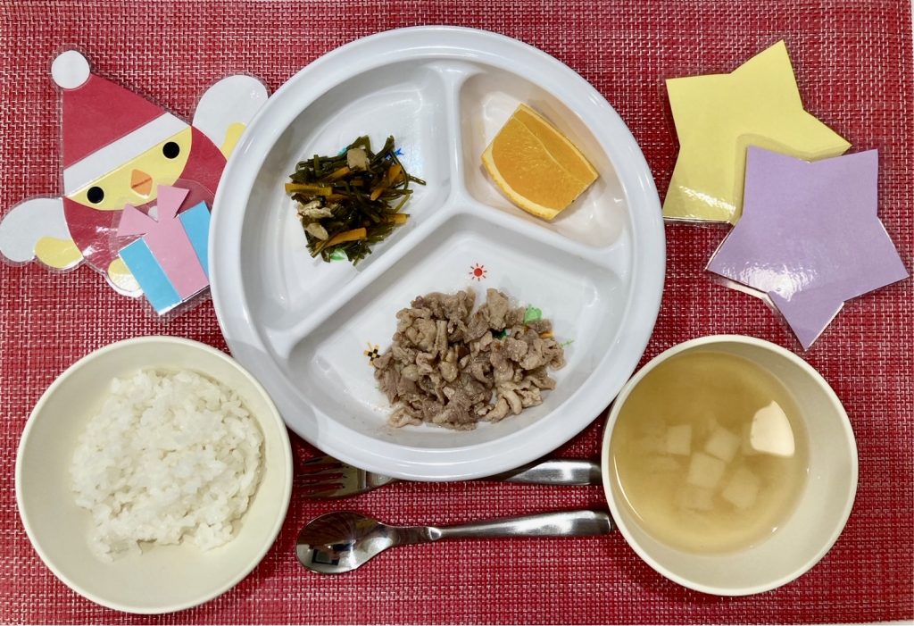 12月5日(火)の給食・おやつ
