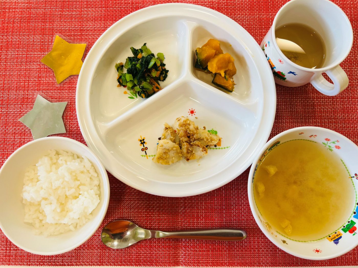 【6月21日(金)の給食・おやつ】