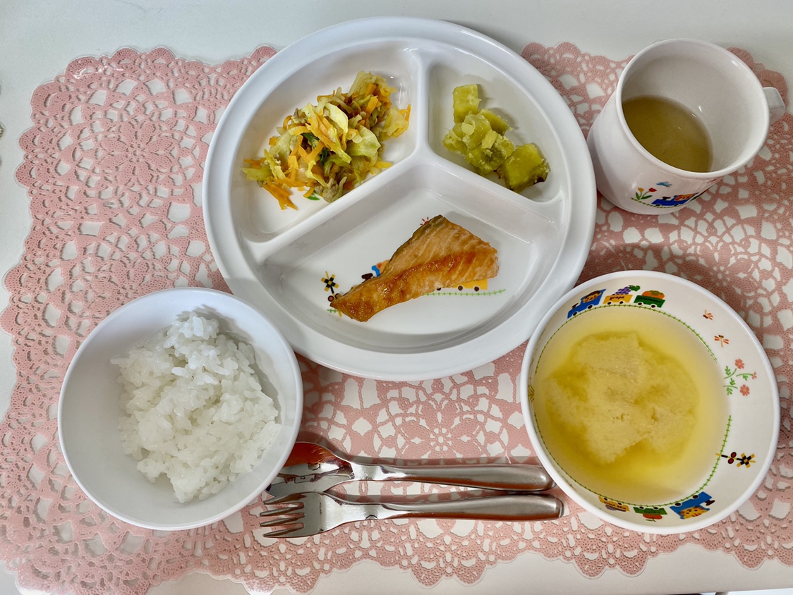 9月27日（火）の給食・おやつ
