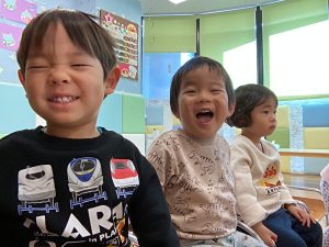 室内遊びでたくさん身体を動かしたよ！✊✨