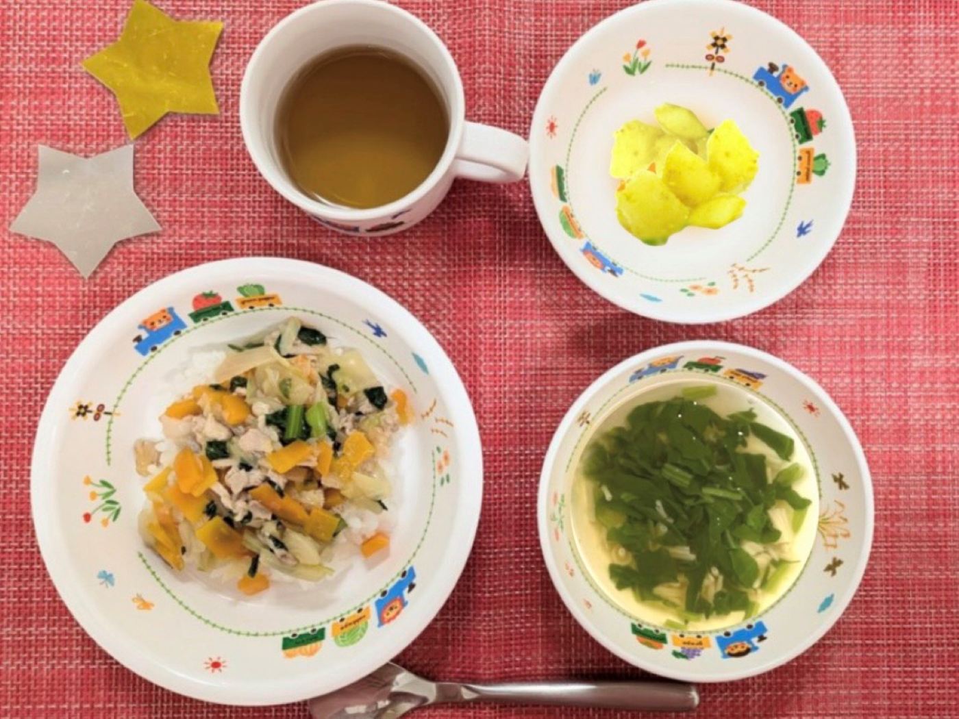 【10月11日㈯の給食・おやつ】