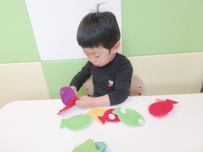 ボタンはめおもちゃ