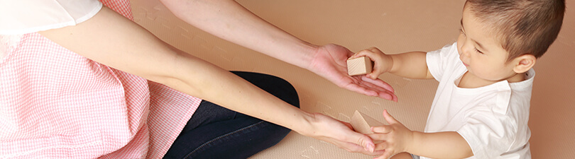 保育士・<small></small> まゆ 先生