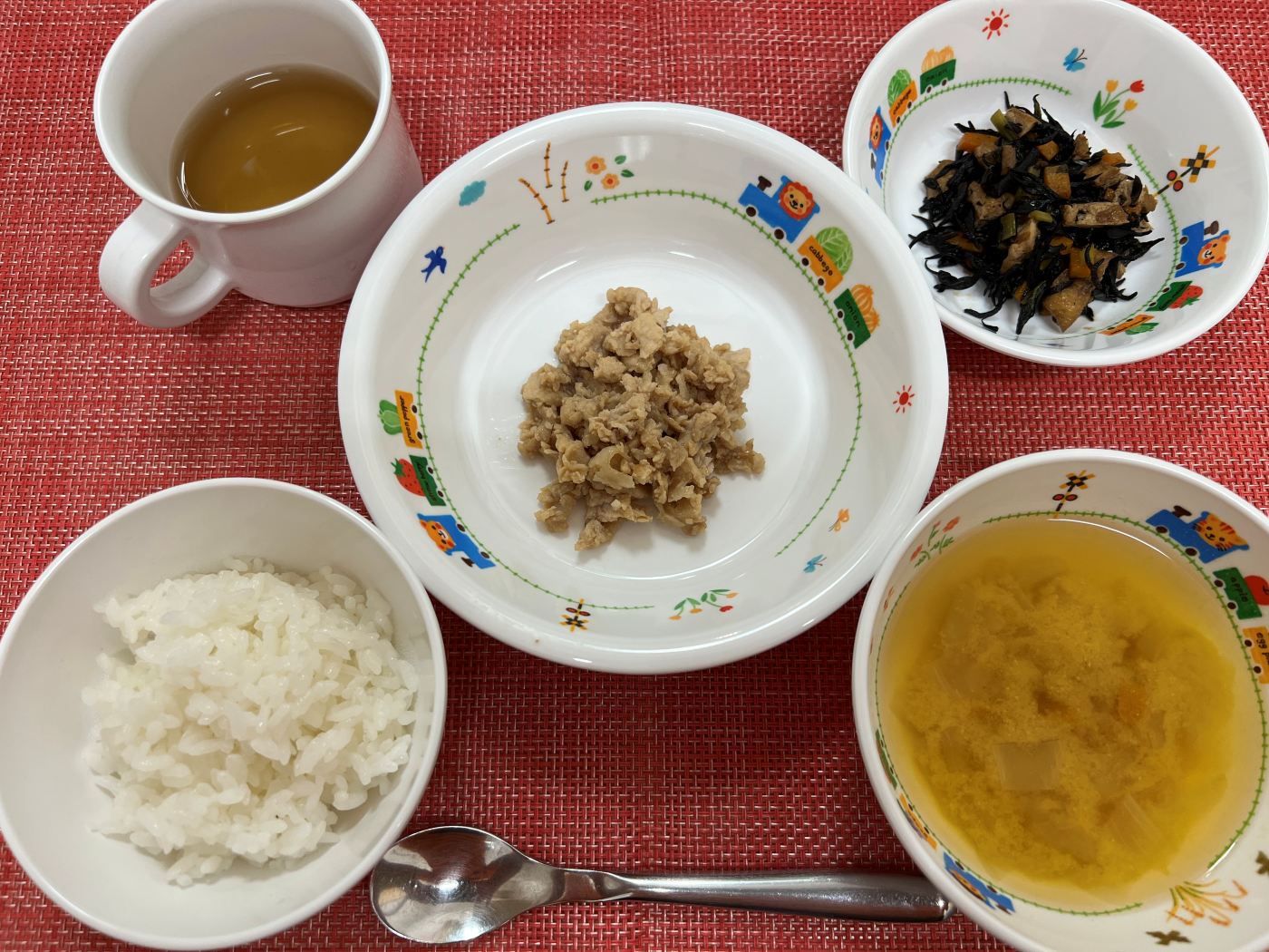 【9月12日㈮の給食・おやつ】