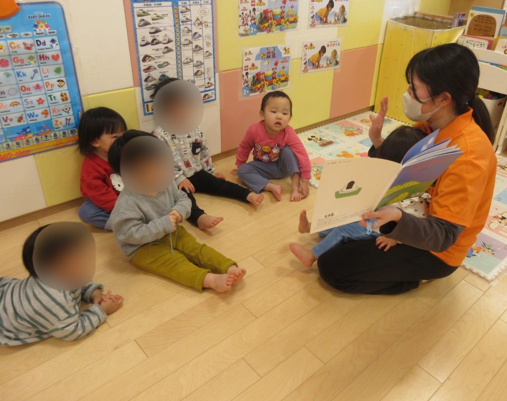 1・30  絵本読み合い