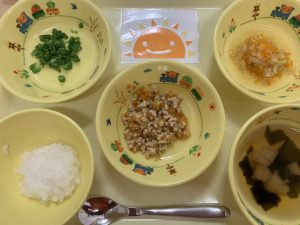 9月29日(火)の給食・おやつ