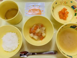 11月10日(火)の給食・おやつ