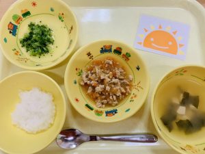 11月12日(木)の給食・おやつ