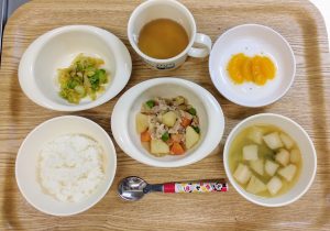 11月7日(土)の給食・おやつ