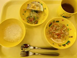 12月8日(火)の給食・おやつ