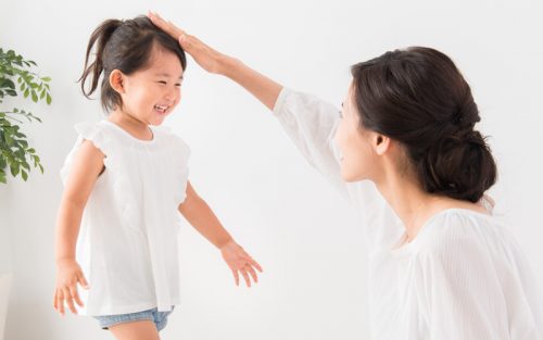 「褒めて育てる」子育てのメリットとデメリットはあるの？