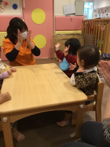 雨の日の保育園☔