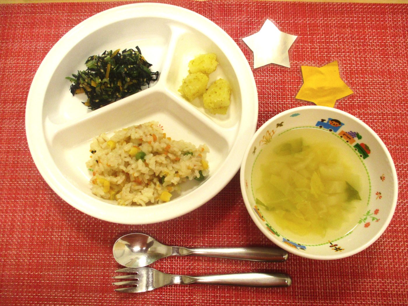 【6月17日(月)の給食・おやつ】