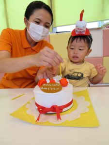 7月のお誕生会とスカーフにトンネル