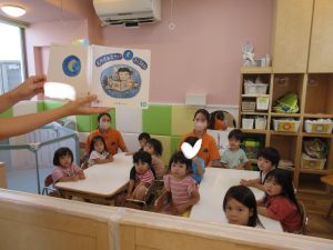 絵本「おやすみなさいコッコさん」