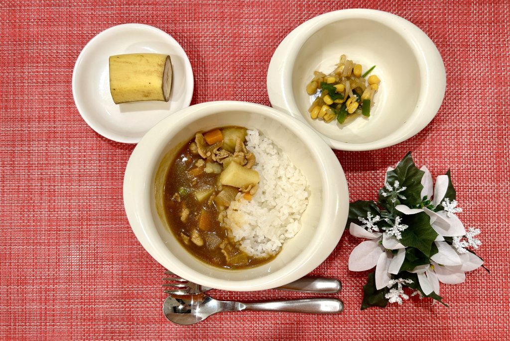12月15日(金)の給食・おやつ