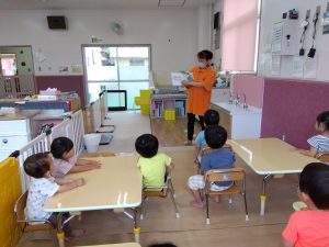 ☆絵本読み合いプログラム☆