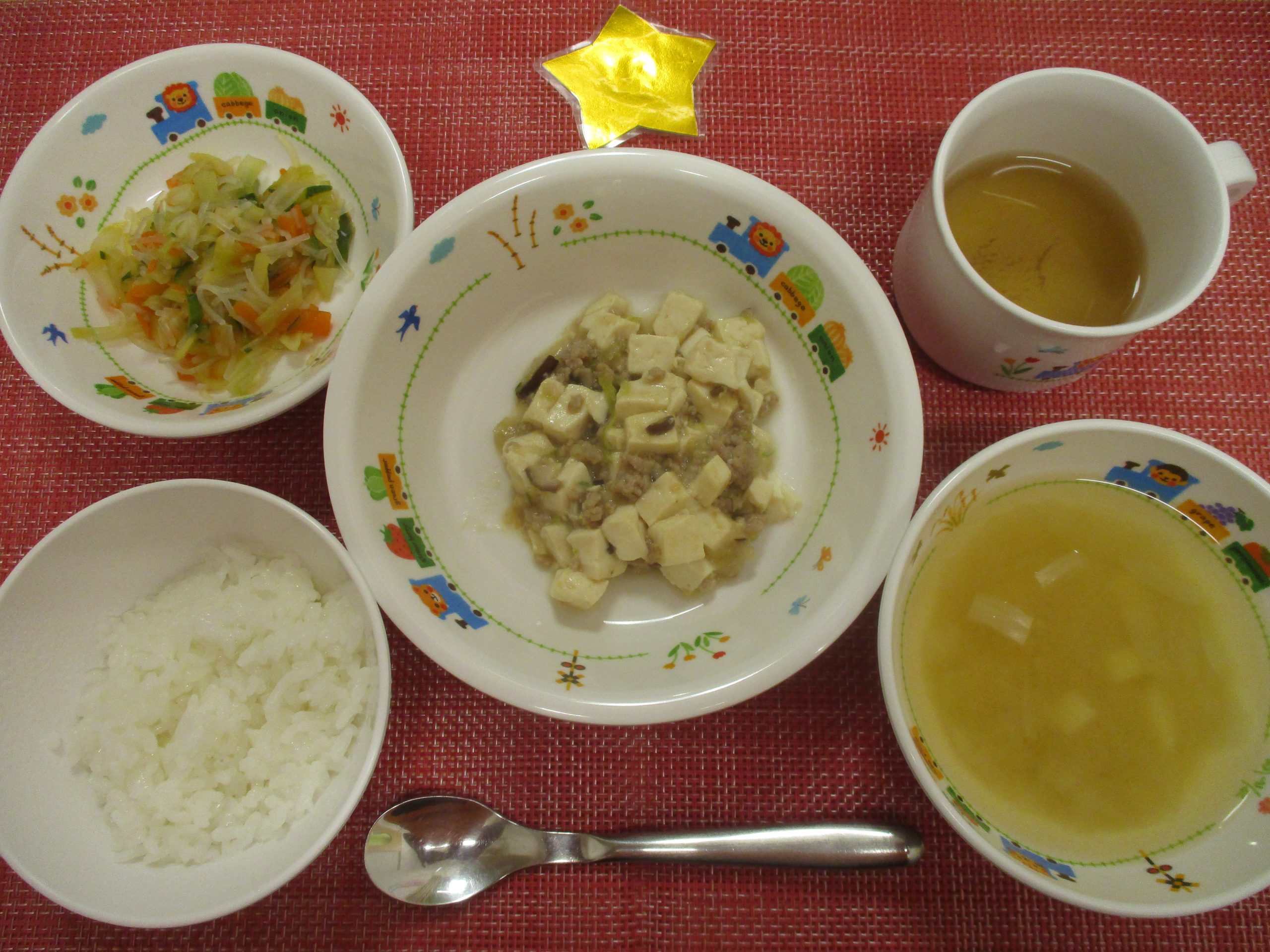 【3月6日㈭の給食・おやつ】