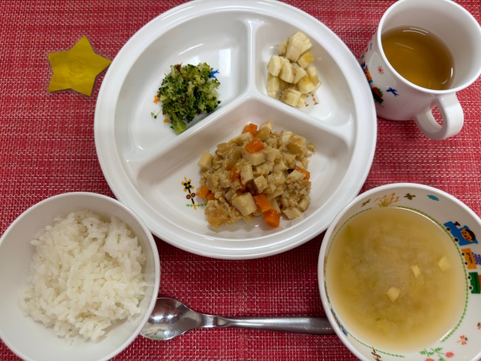 【5月15日㈮の給食・おやつ】