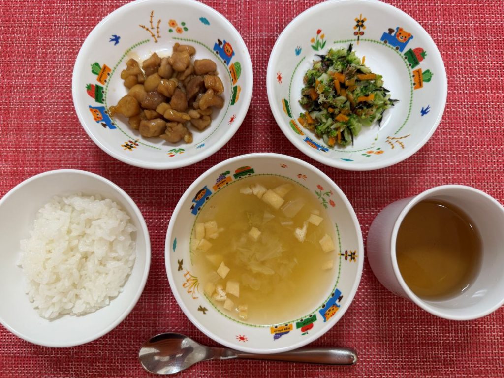 【8月14日㈮の給食・おやつ】