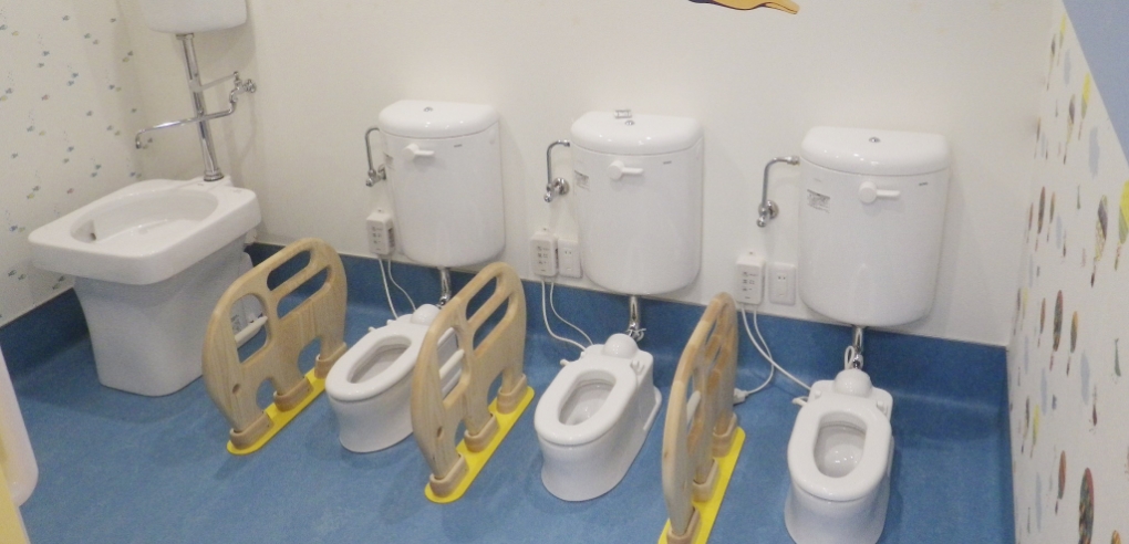 子ども用トイレ