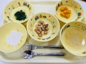3月25日(木)の給食・おやつ