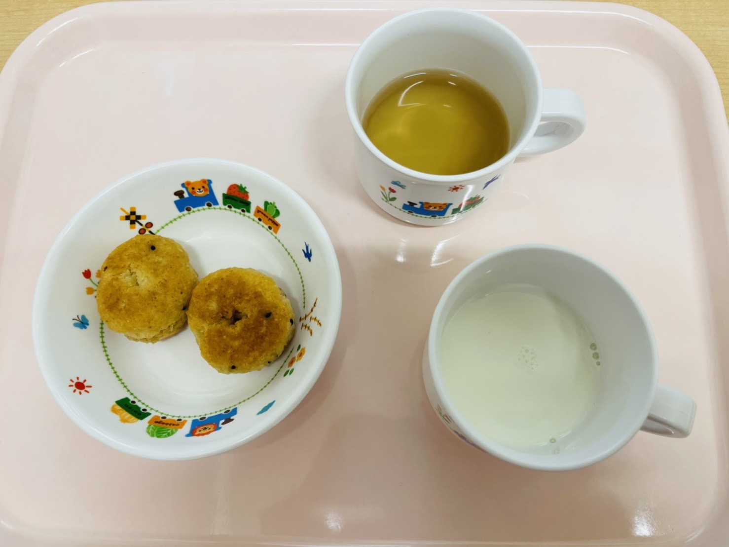 7月28日(金)の給食・おやつ